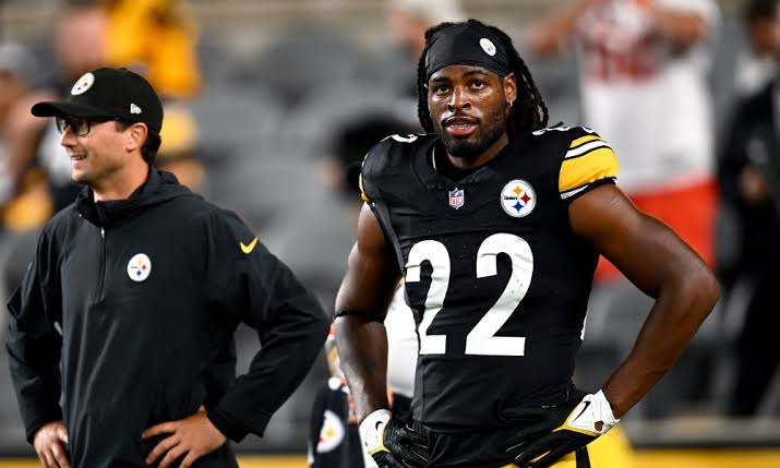 Najee Harris Reveals He Was ‘Disappointed’ Steelers Declined 2025 Contract Option